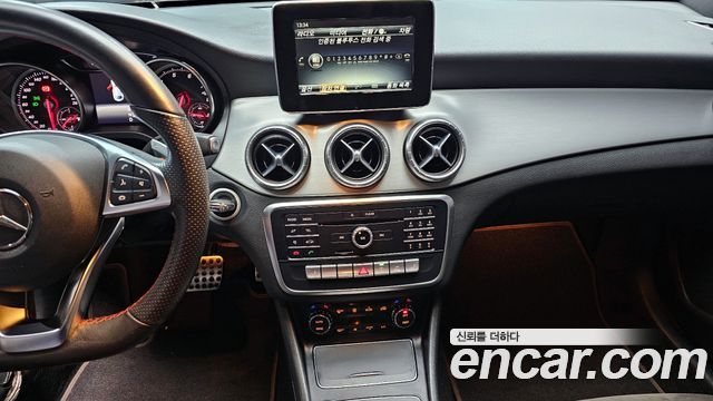 Mercedes-Benz CLA-Class 2019 — photo 15