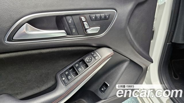 Mercedes-Benz CLA-Class 2019 — photo 17