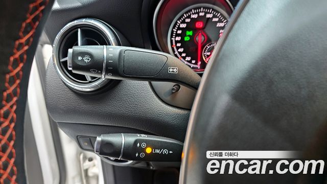 Mercedes-Benz CLA-Class 2019 — photo 19