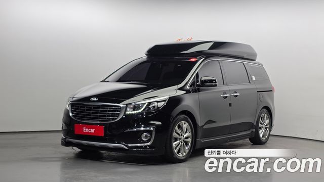 Kia Canival 2018 — photo 1