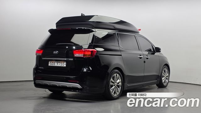 Kia Canival 2018 — photo 2