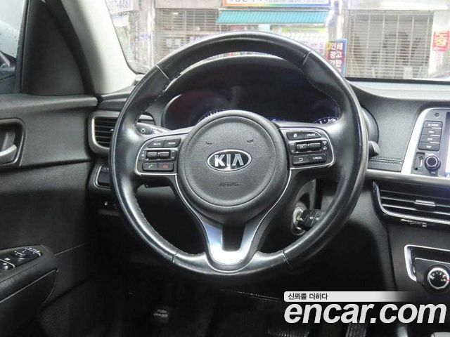 Kia K5 2016 — photo 15