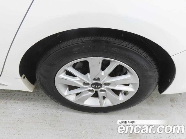 Kia K5 2016 — photo 16