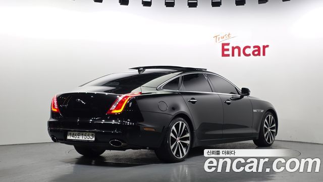 Jaguar XJ 2019 — photo 2