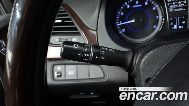 Hyundai Grandeur 2015 — photo 18