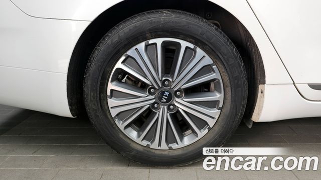 Kia K7 2021 — photo 5