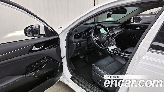 Kia K7 2021 — photo 10