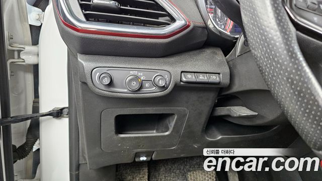 Chevrolet Korea Trailblazer 2021 — photo 16