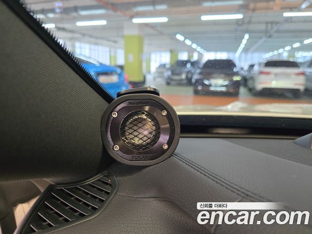 Mercedes-Benz S-Class 2017 — photo 9