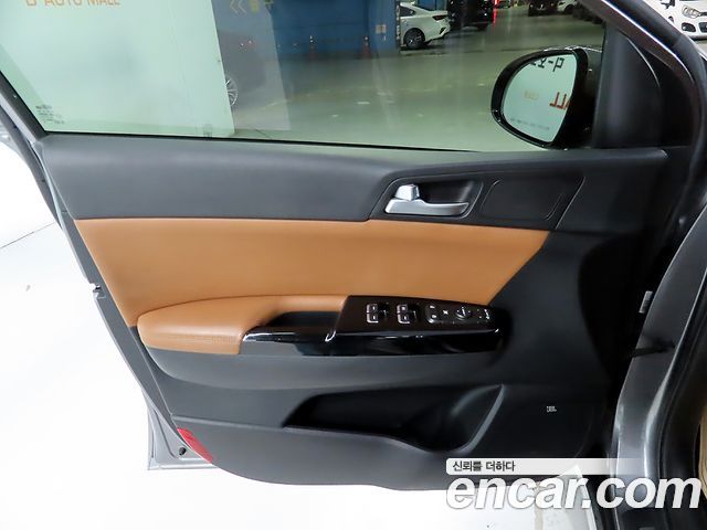 Kia Sportage 2016 — photo 15