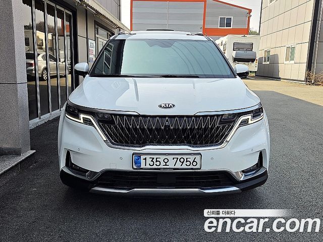 Kia Canival 2021 — photo 2