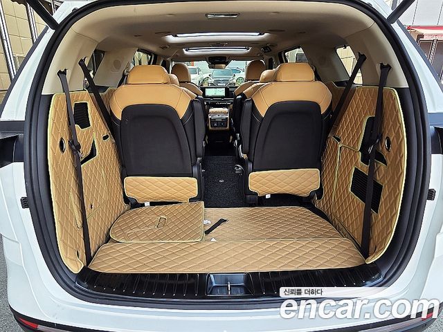 Kia Canival 2021 — photo 13