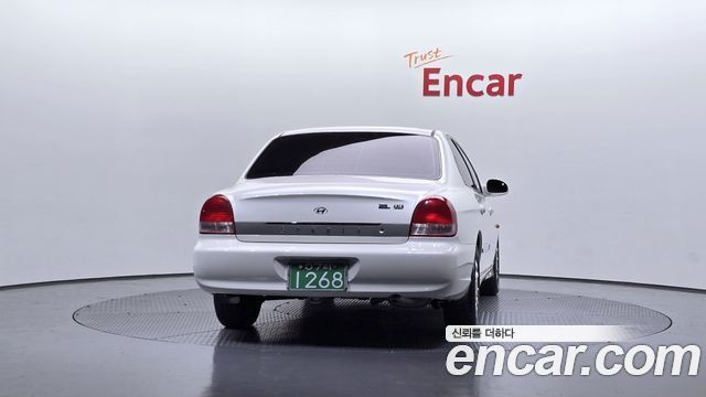 Hyundai Sonata 2000 — photo 4
