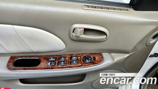 Hyundai Sonata 2000 — photo 17