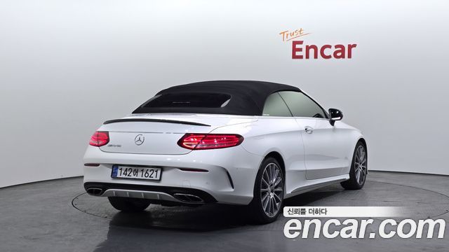 Mercedes-Benz C-Class 2018 — photo 2