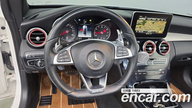 Mercedes-Benz C-Class 2018 — photo 12