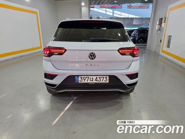 Volkswagen T-Roc 2021 — photo 4