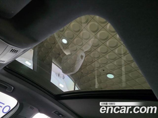 Volkswagen T-Roc 2021 — photo 18