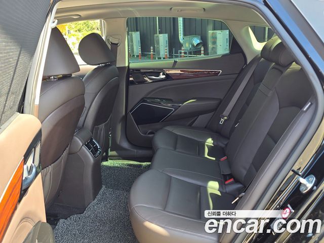 Kia K7 2016 — photo 9