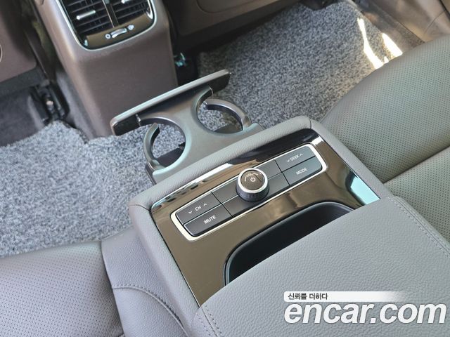 Kia K7 2016 — photo 14