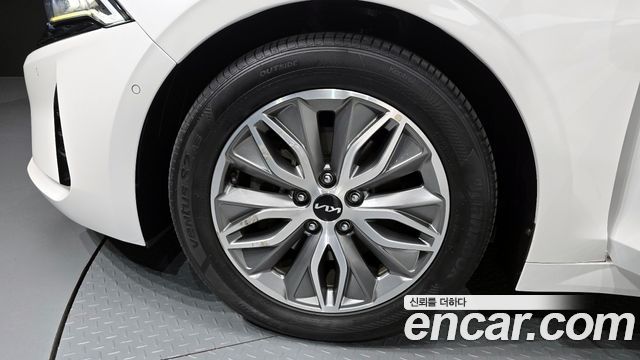 Kia K5 2023 — photo 5