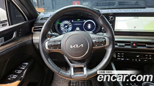 Kia K5 2023 — photo 13