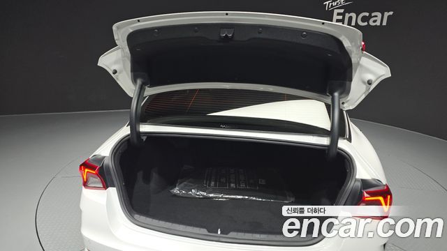 Kia K5 2023 — photo 20