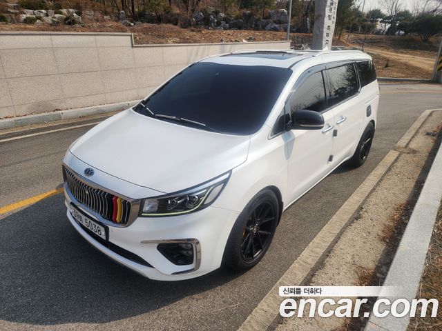Kia Canival 2019 — photo 4