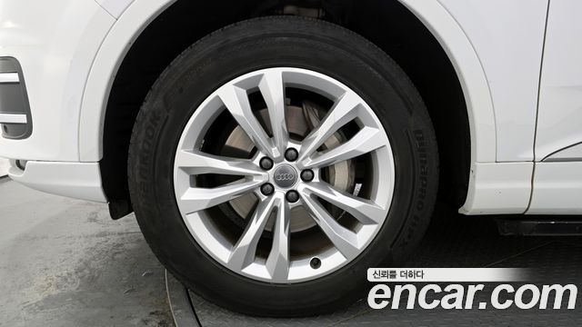 Audi Q7 2019 — photo 5