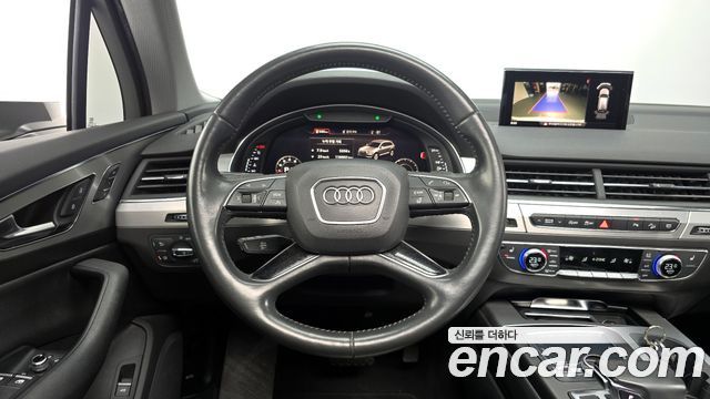 Audi Q7 2019 — photo 13