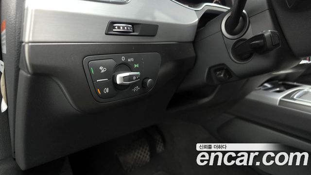 Audi Q7 2019 — photo 18