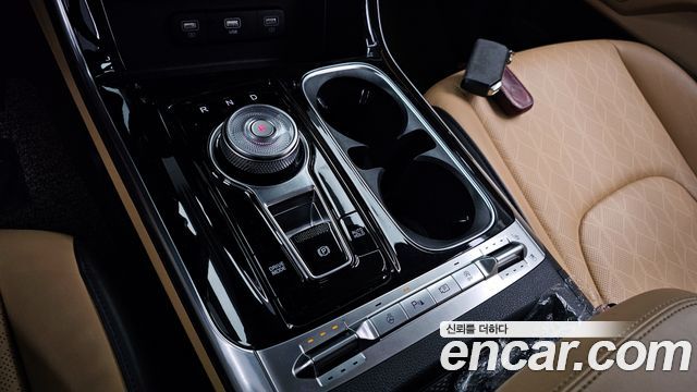 Kia Canival 2021 — photo 9