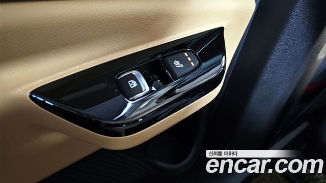 Kia Canival 2021 — photo 18