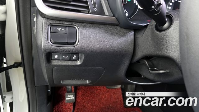 Kia K5 2017 — photo 13