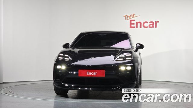 Porsche Macan 2025 — photo 3