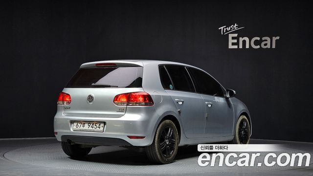 Volkswagen Golf 2011 — photo 2