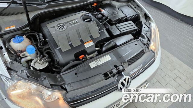 Volkswagen Golf 2011 — photo 6