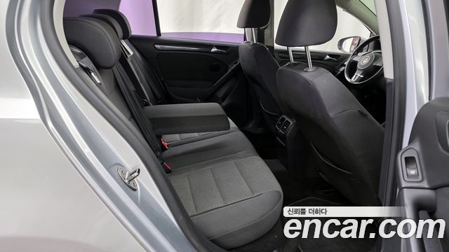 Volkswagen Golf 2011 — photo 12
