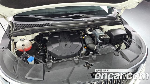 Kia Canival 2021 — photo 6