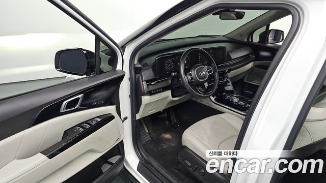Kia Canival 2021 — photo 11