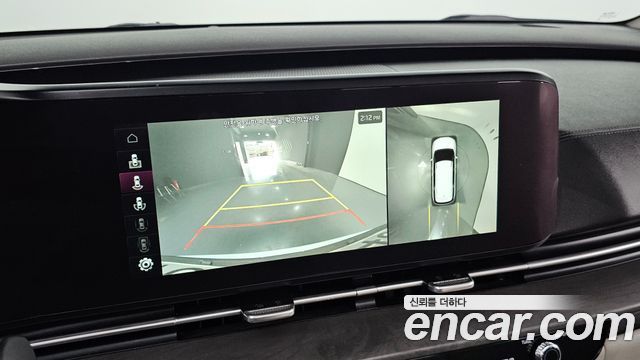 Kia Canival 2021 — photo 16
