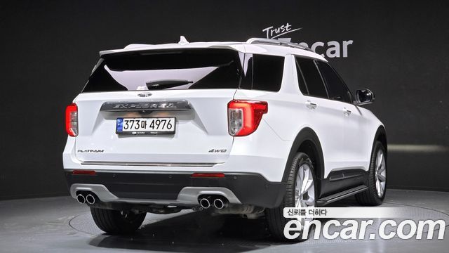 Ford Explorer 2023 — photo 2