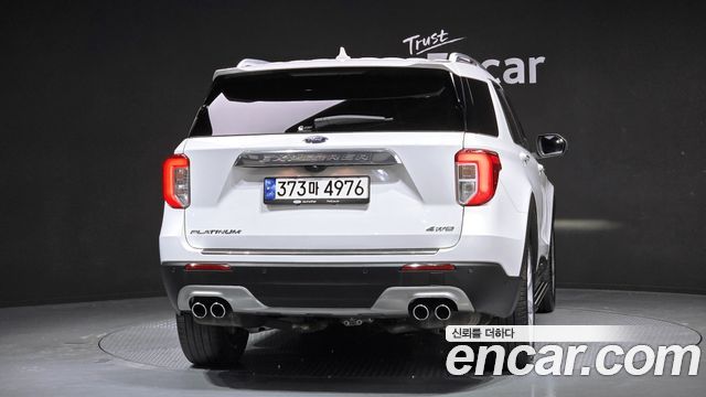 Ford Explorer 2023 — photo 4