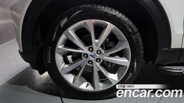Ford Explorer 2023 — photo 5