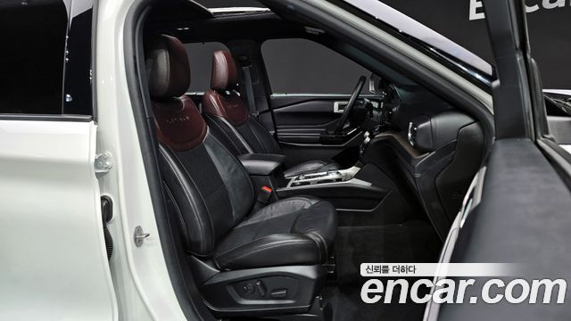 Ford Explorer 2023 — photo 10