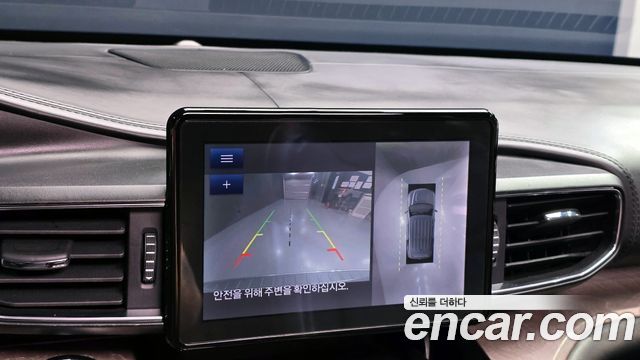 Ford Explorer 2023 — photo 16