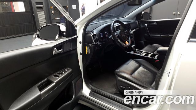 Kia Sportage 2019 — photo 10