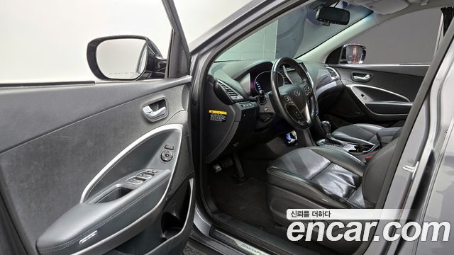 Hyundai Santafe 2014 — photo 11