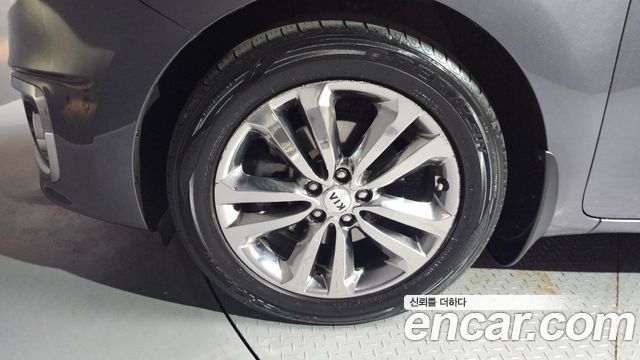 Kia Canival 2016 — photo 5