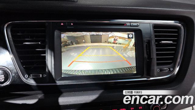 Kia Canival 2016 — photo 15